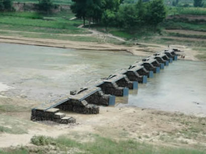 石笼网应用于水利工程当中